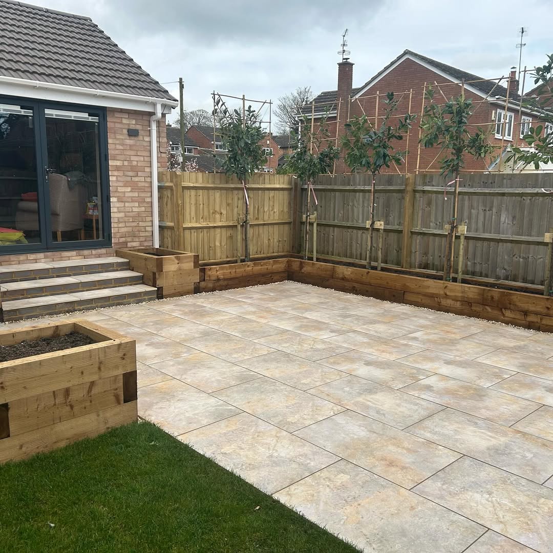 A Suburban Garden Rebuild